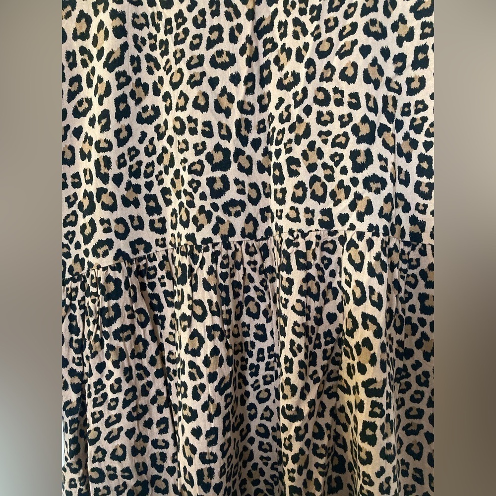 Entro Medium Button Down Blouse Leopard Print Mot… - image 8